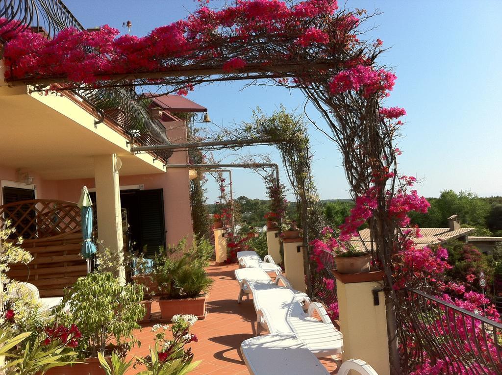 Domus De Janas Sul Mare Hotel Bari Sardo Bagian luar foto