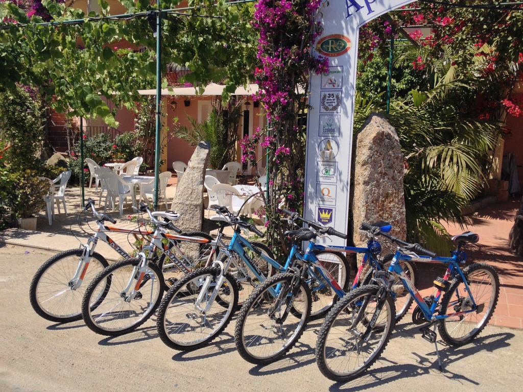 Domus De Janas Sul Mare Hotel Bari Sardo Bagian luar foto